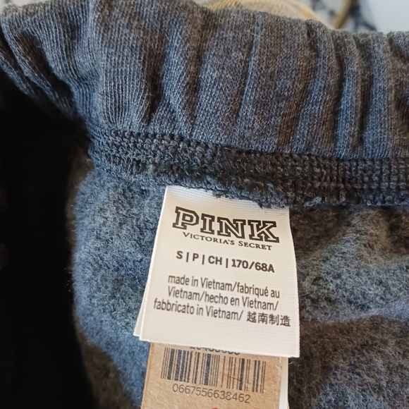 NWT VICTORIA'S SECRET PINK DAD SHORTS  PALM TREE Small - Picture 3 of 4